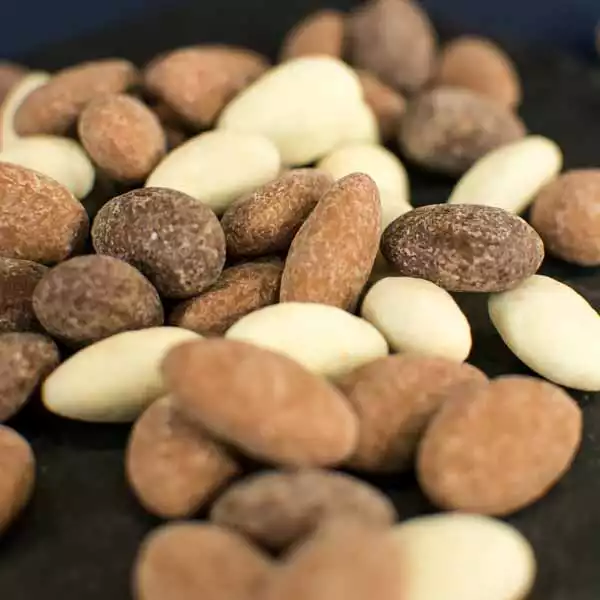 Amandes aux 3 chocolats Zéro déchet